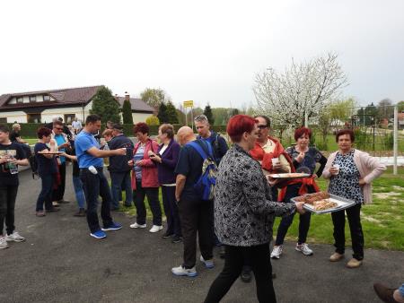 Pohod po novozgrajenih pločnikih 12